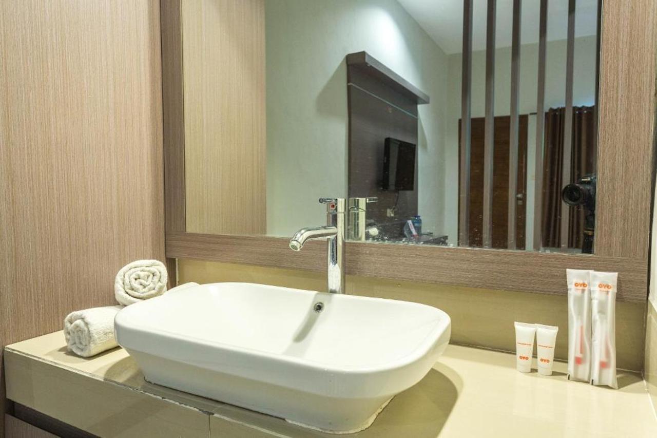 Hotel Bumi Aditya Senggigi Exterior photo
