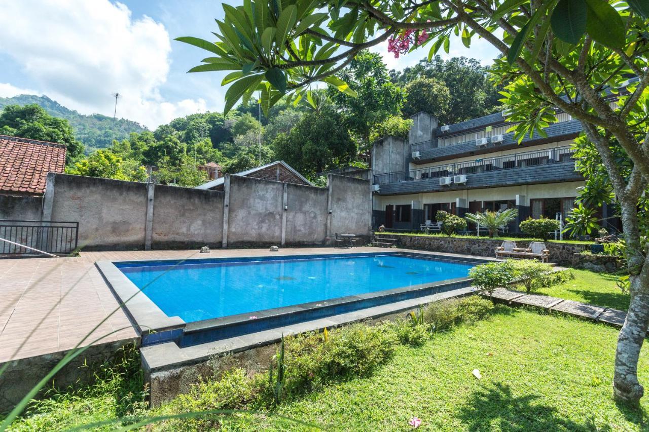 Hotel Bumi Aditya Senggigi Exterior photo