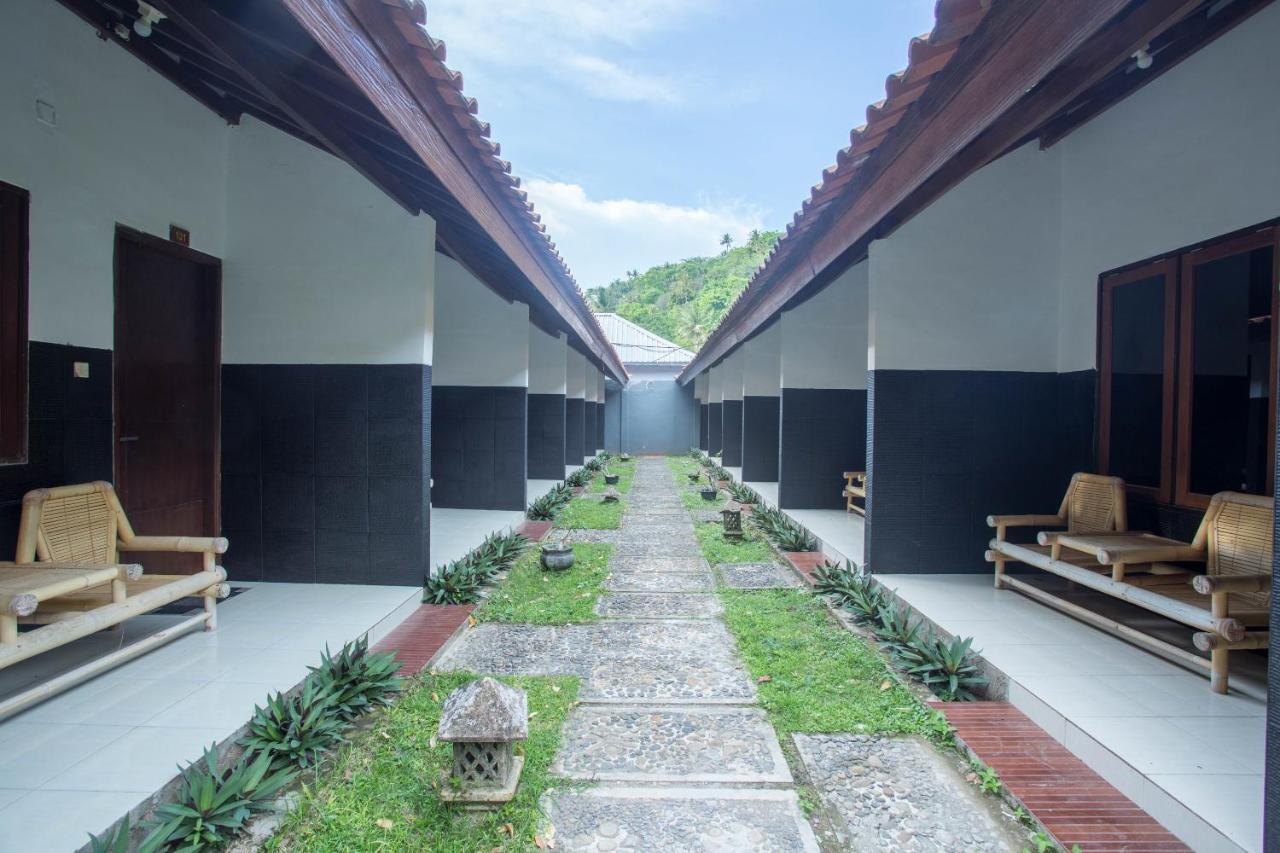 Hotel Bumi Aditya Senggigi Exterior photo