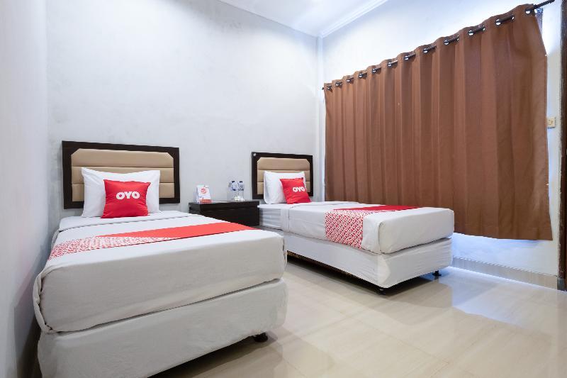 Hotel Bumi Aditya Senggigi Exterior photo