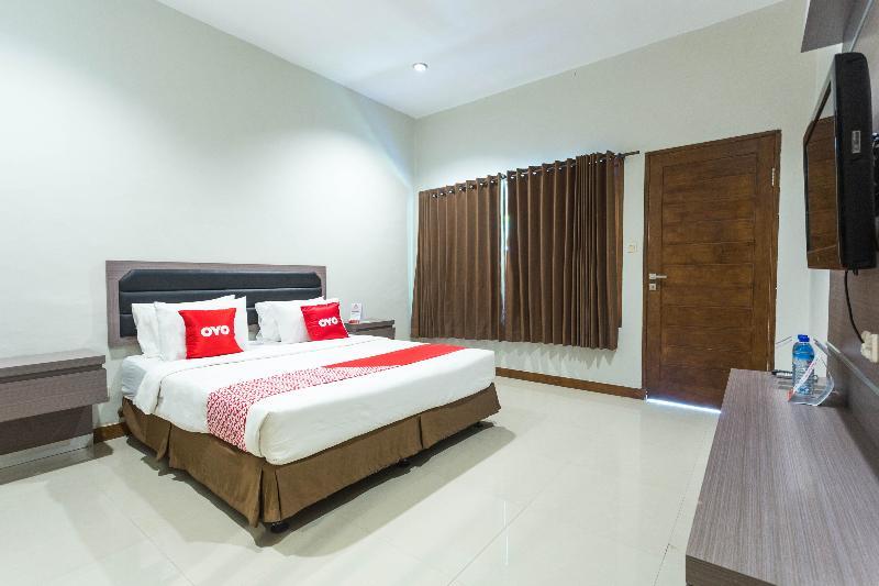 Hotel Bumi Aditya Senggigi Exterior photo