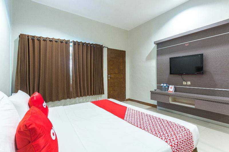 Hotel Bumi Aditya Senggigi Exterior photo